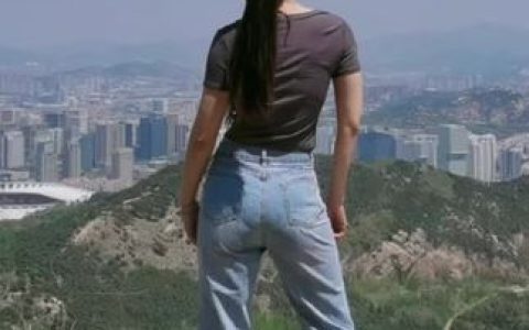 快手小阿姨王炸定制舞教学，让你的舞蹈更具吸引力