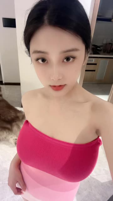 抖音网红奶雯微密圈是什么?资讯和福利一网打尽