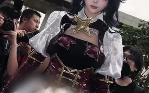 尤尔哈2B的甜美蜕变越南coser Zinie化身“芭比”，惊艳登场