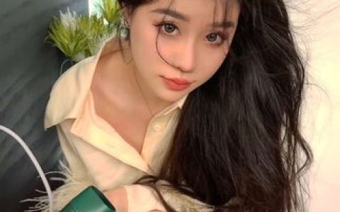 Sia 不吃鱼的微密圈照片，展现最美的自己