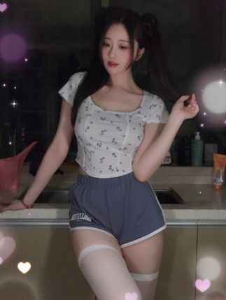 网红顶流轩子巨二兔微密圈资源合集更新，最新动态一览