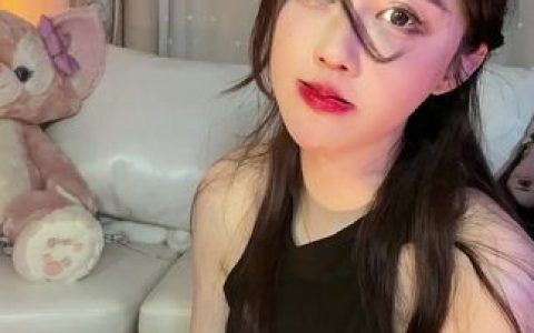 轩子巨2兔情人节私照，30岁已婚依然少女感十足