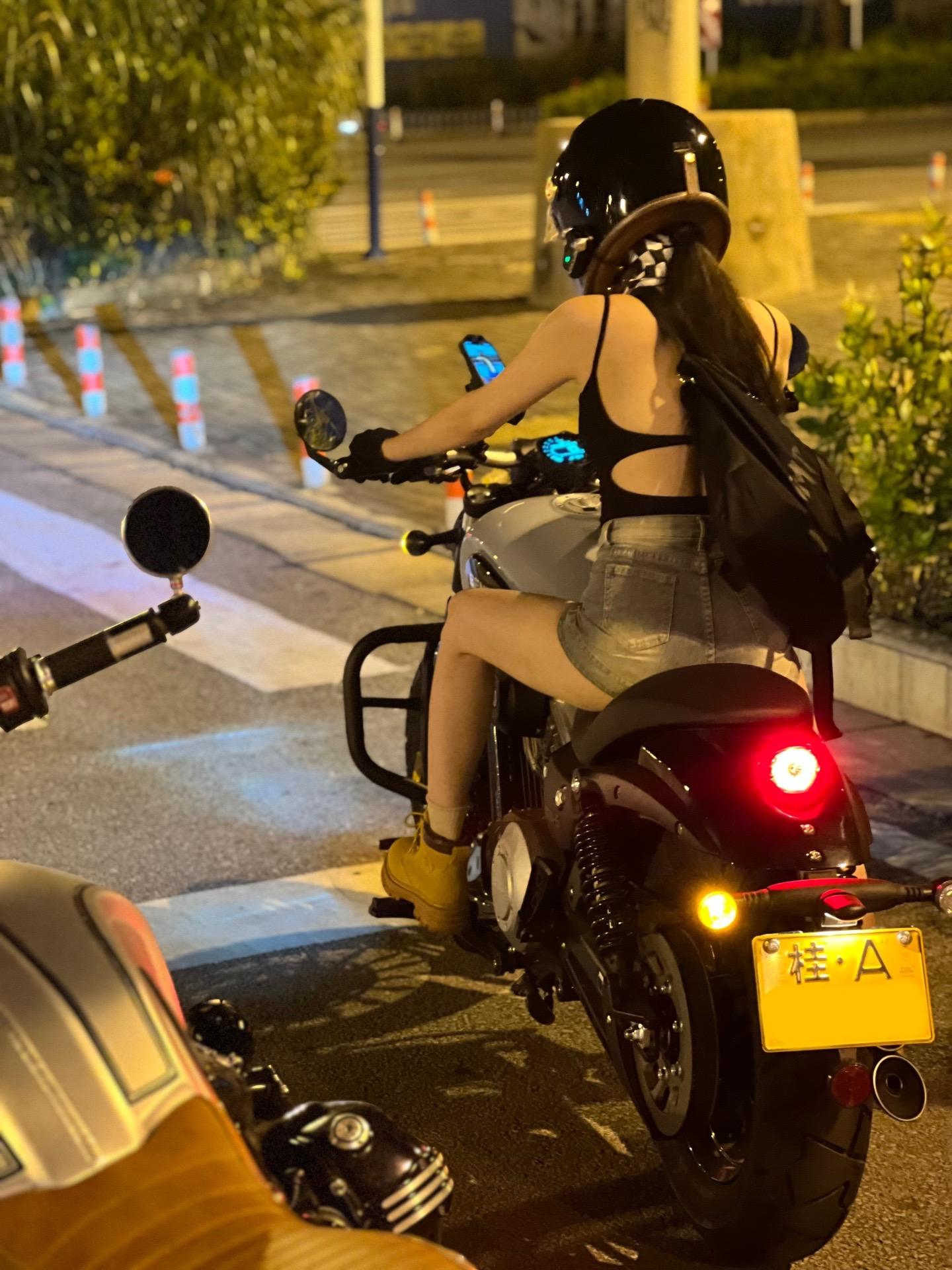 微密圈Sia不吃鱼,全套写真合集下载