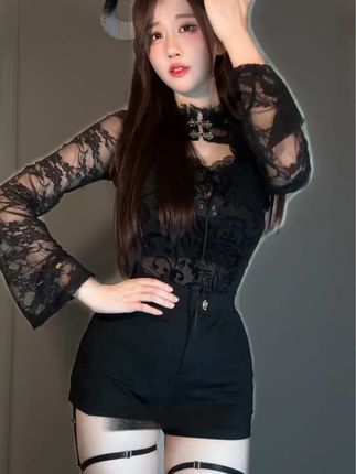 轩子巨二兔微密圈资源合集，付费解锁隐藏相册