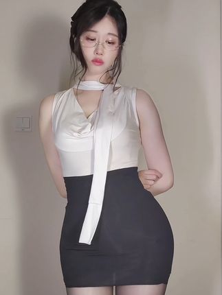 轩子巨二兔微密圈资源合集,付费解锁的隐藏相册