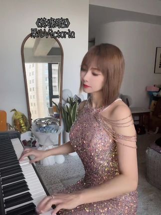 果儿Victoria纯天然写真，妩媚妖娆的美丽