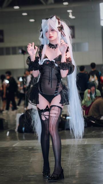 ZinieQ的佩罗娜角色COSPLAY，可爱至极