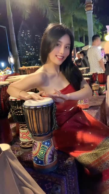 奶雯微密圈高质量圈子视图,感受时尚与诱惑的交织