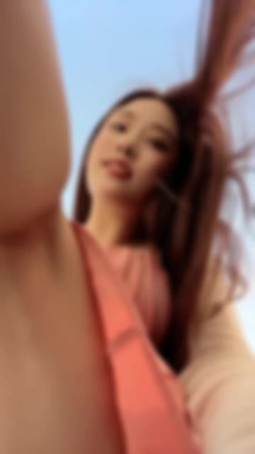 探索抖音网红奶雯微密圈,发现清纯与私密的震撼反差