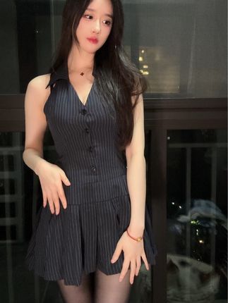 轩子巨二兔微密圈付费资源,御姐女神满足你的幻想