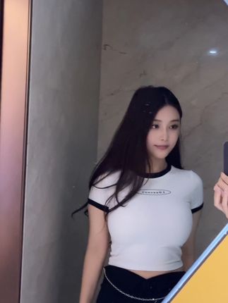 奶雯的圈子到底是什么？全面解析