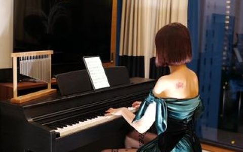 性感御姐@果儿Victoria旅拍写真，婚礼策划师的双重身份