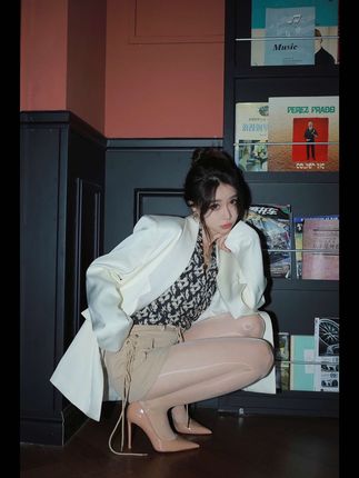 sia 不吃鱼的微密圈全套作品赏析,穿搭美感的艺术