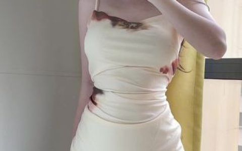 玉帛Sama最新户外jk写真，微密圈限时发布