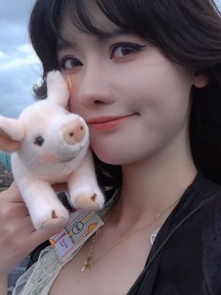 秀人网模特@就是阿朱啊性感御姐更新写真壁纸,你收藏了吗?