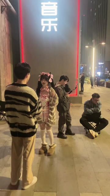 越南COSER ZinieQ的写真合集，Cosplay与化妆技巧