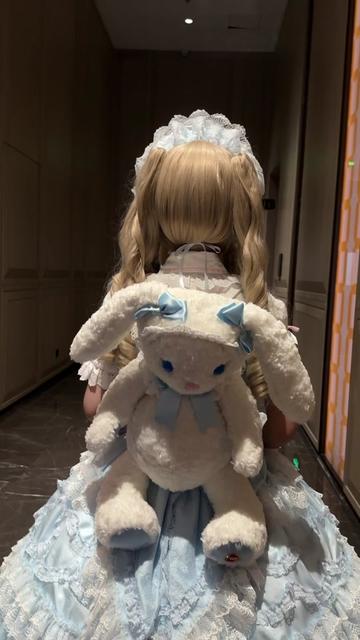 ZinieQ的佩罗娜角色COSPLAY，可爱至极