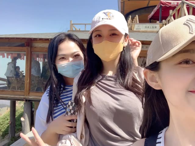 抖音奶雯的圈子,一见钟情的情愫微密圈