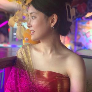 奶雯的圈子到底是什么？全面解析