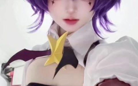 探寻专业cosplay之路，与性感宝贝ZinieQ一起走进COS世界