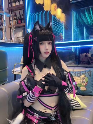 不呆猫温泉jk学妹写真,性感与纯真的完美结合