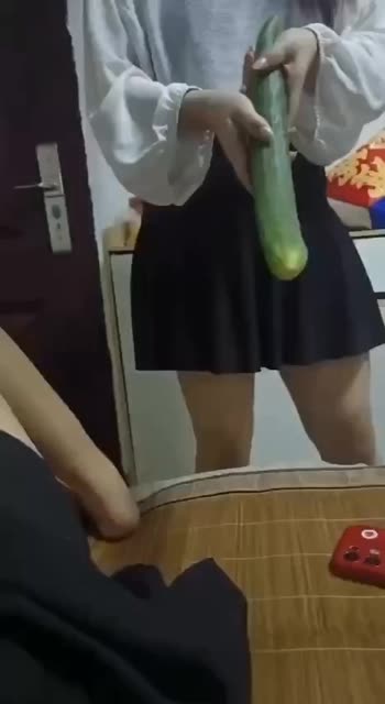 网络红人熏禅院的美丽守护者,透明女仆角色解析