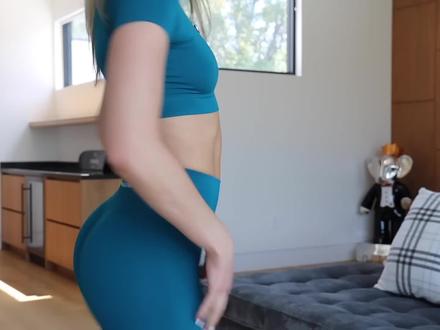 越南小姐姐ZinieQ合集,神乎其技的化妆技巧揭秘