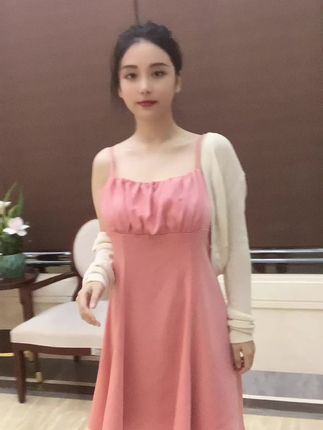 想知道抖音网红奶雯微密圈的秘密?这里有你想要的答案