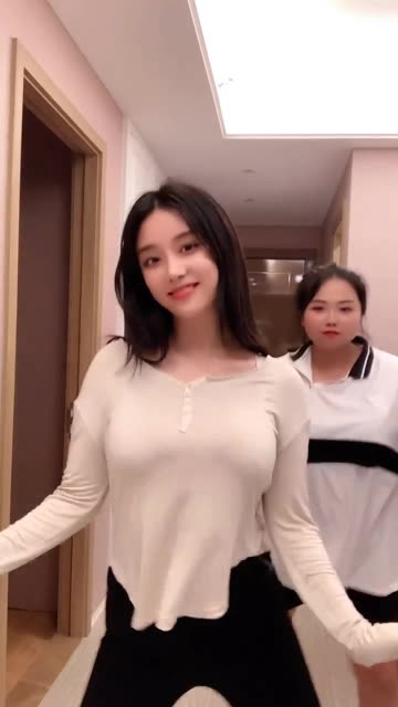 奶雯微密圈全套合集,图片及视频大全