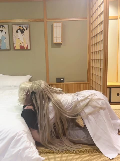 赛马娘小栗帽cos正片，G44不会受伤精彩演绎