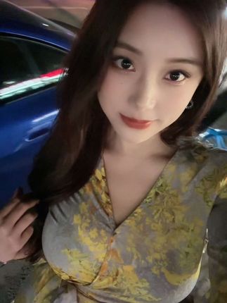 抖音超高颜值网红『奶雯』,波霸波涛胸涌快手大胸器微密圈