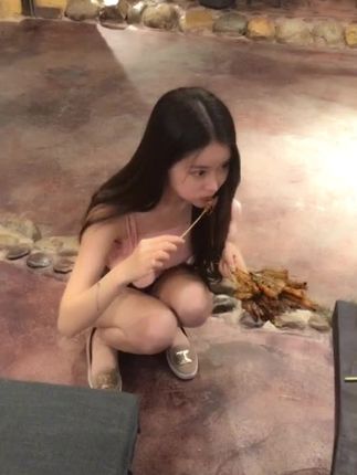 Sia不吃鱼微密圈专享帖,美腿特写资源分享