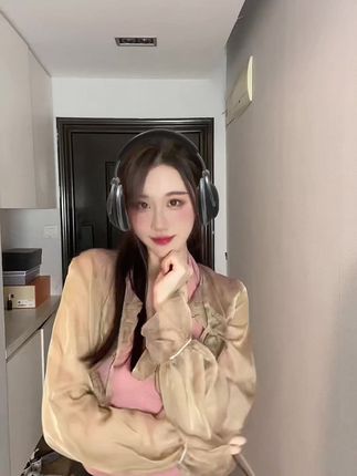 轩子巨二兔微密圈资源合集，付费解锁隐藏相册