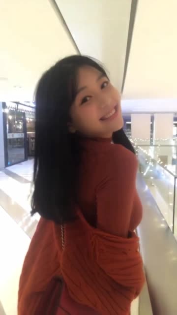 奶雯微密圈资源汇总,引发私密诱人内容热议