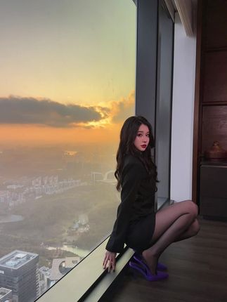 Sia不吃鱼微密圈专享帖,美腿特写资源分享