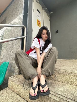 Sia不吃鱼微密圈照片,美丽魅力的展现