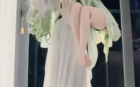 Cosplay女神，超级可爱的萌妹子G44不会受伤