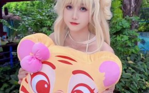 不呆猫温泉jk学妹写真，清纯与性感完美结合