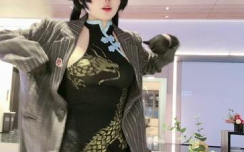 ZinieQ的佩罗娜cos，可爱到爆炸的角色演绎