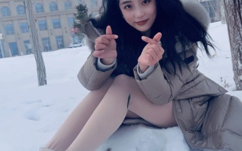 想知道抖音网红奶雯微密圈的秘密？这里有你想要的答案