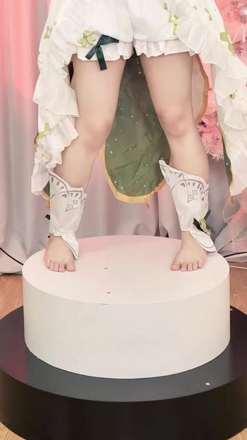 巴尔的摩COSPLAY,越南coser ZinieQ化身赛车女郎惊艳登场