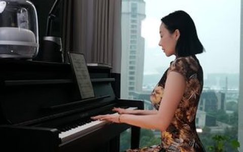 美女@果儿Victoria御姐气息十足动人心扉，全面解析她的魅力