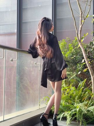 “Sia 不吃鱼”的独特魅力,姿势越怪,照片越爱!