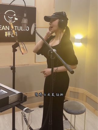 果儿Victoria可有可无的东西一律可无,她的生活哲学