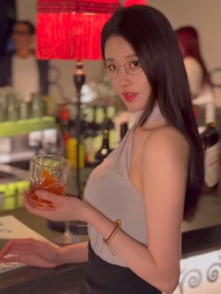 轩子巨二兔微密圈资源合集，付费解锁隐藏相册