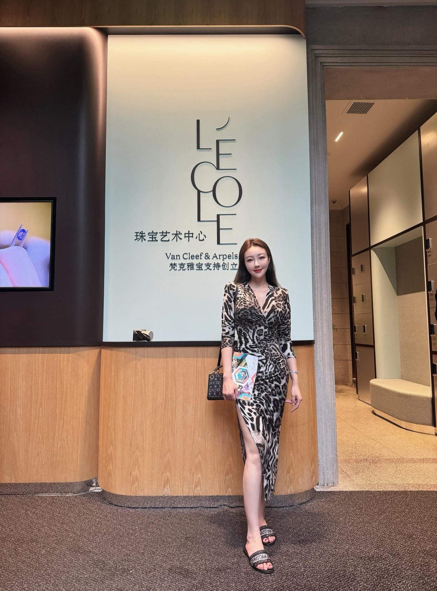 果儿Victoria的微密圈精彩内容,私密生活大公开