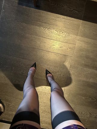 脸红Dearie高铁之旅图片集锦，她的魅力让人无法抗拒！