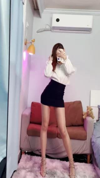 颜值博主小起本雾(蒹葭苍苍) 抖音粉丝353万,实力出镜解析