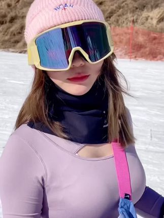 MIYA情趣皮裤写真，微密圈中的性感翘臀