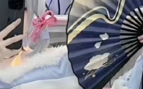 越南Coser小姐姐Potato Godzilla性感Cos写真照合集欣赏，性感Cosplay图集